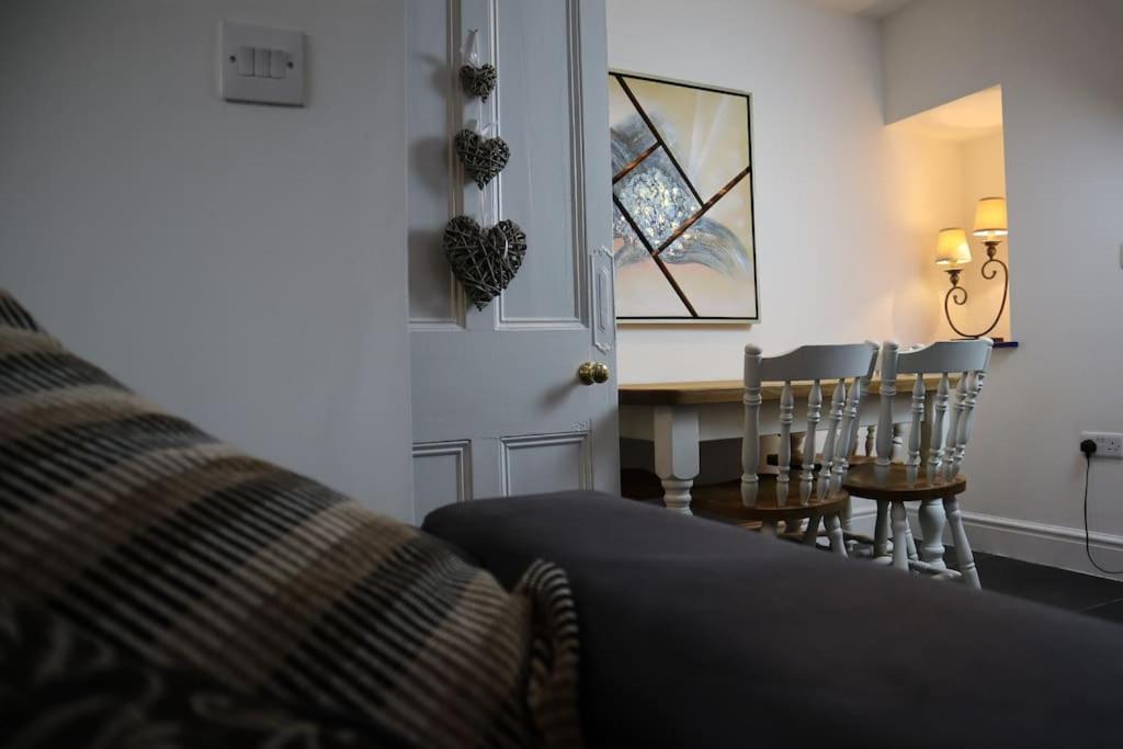 Dol Bach - Your Homely Welsh Cottage In The Heart Of Snowdonia ブライナイ・フェスティニオグ エクステリア 写真
